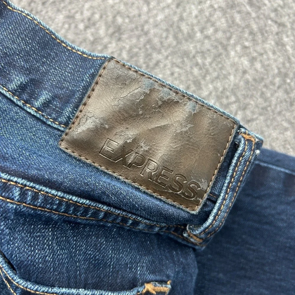 Express Original Classic Straight Jeans Mens 31x32 Dark Wash Denim Distressed